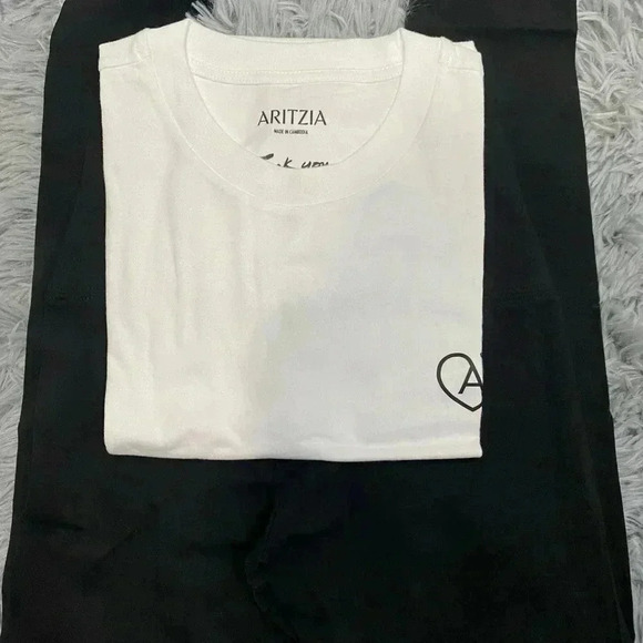 Aritzia 2 T-shirts and Black Legging Set - Picture 2 of 12